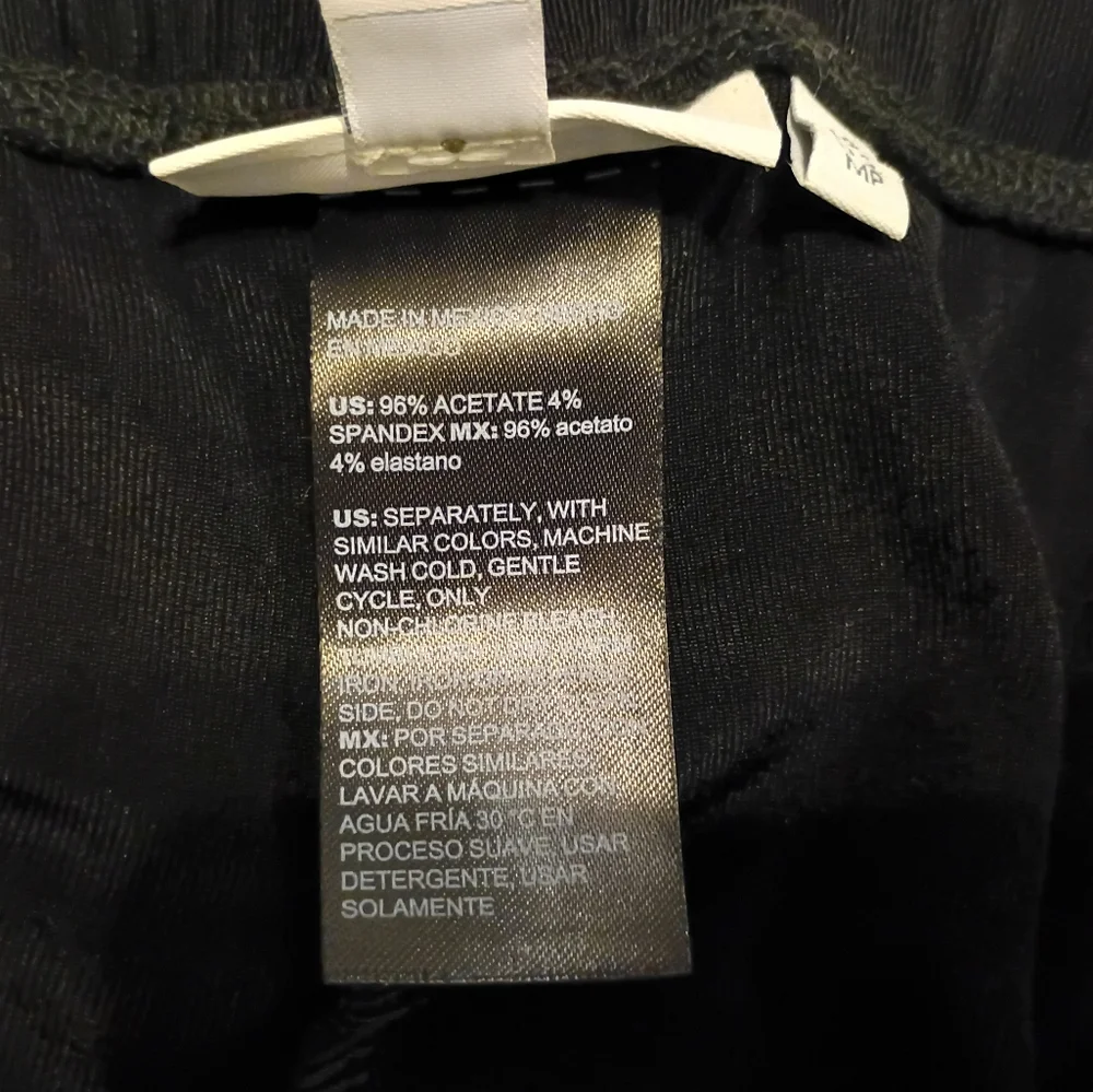 Chicos‎ Travelers Women's Black Pants Sz 1P Medium Petite NWT